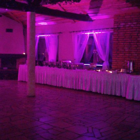 Hotel Stawisko Klaudyn Bagian luar foto