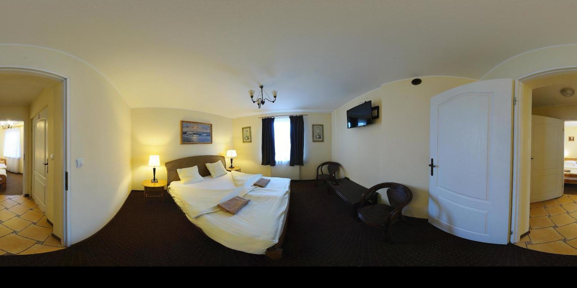 Hotel Stawisko Klaudyn Bagian luar foto