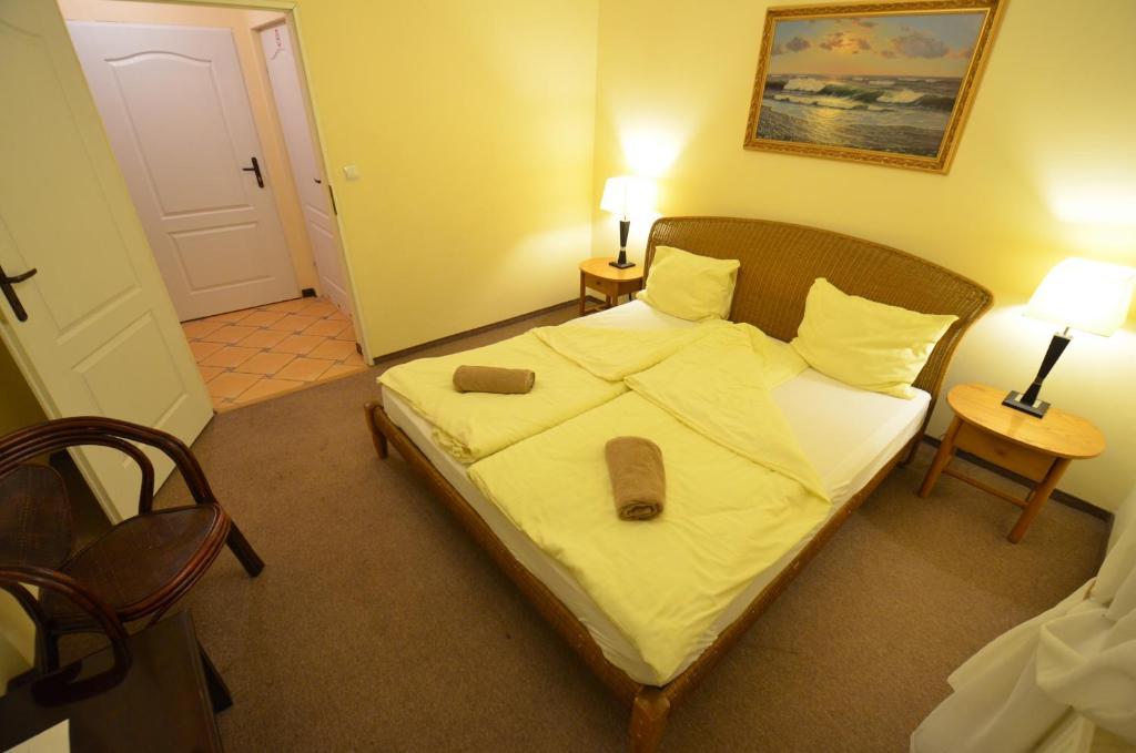 Hotel Stawisko Klaudyn Bagian luar foto